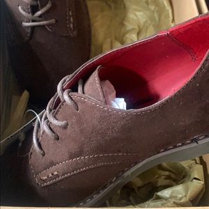 Boys brown dress shoe